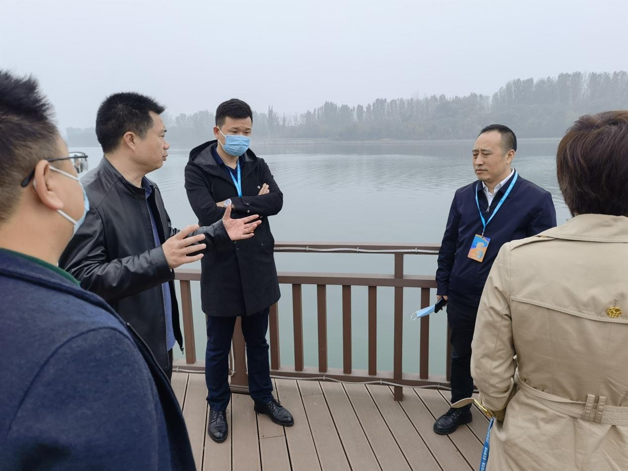河南省鹤壁市委书记马富国、市长郭浩接待东方企业创新发展中心、国信中科信息技术研究院考察团一行
