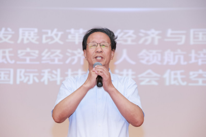 傅桃生博士出席2026第三届东方企业创新发展大会并作主旨演讲